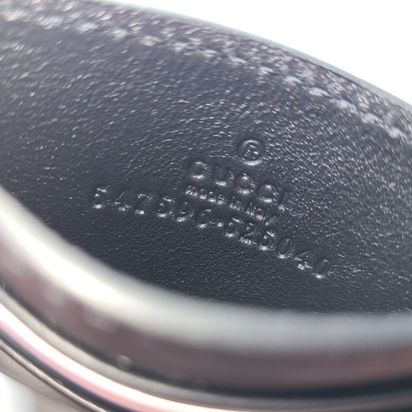 Gucci GG Logo Card Holder in Black - Picture 7 of 7